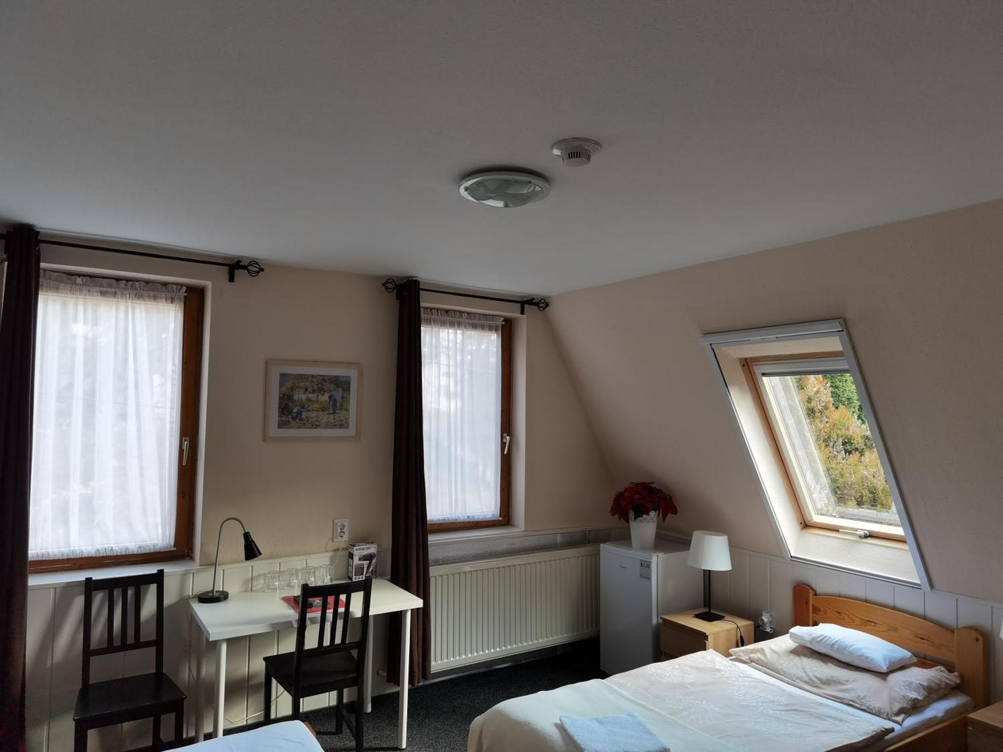 Hotel Sikfokut Noszvaj Rum bild